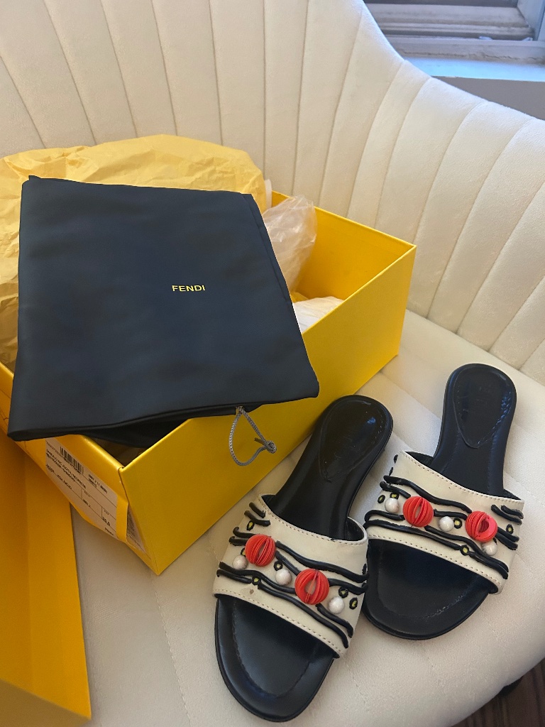 Authentic Fendi Sandalo Sandals